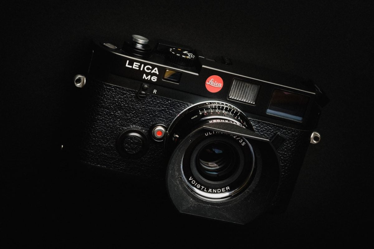 Voigtlander 35mm f2 on Black Leica M6