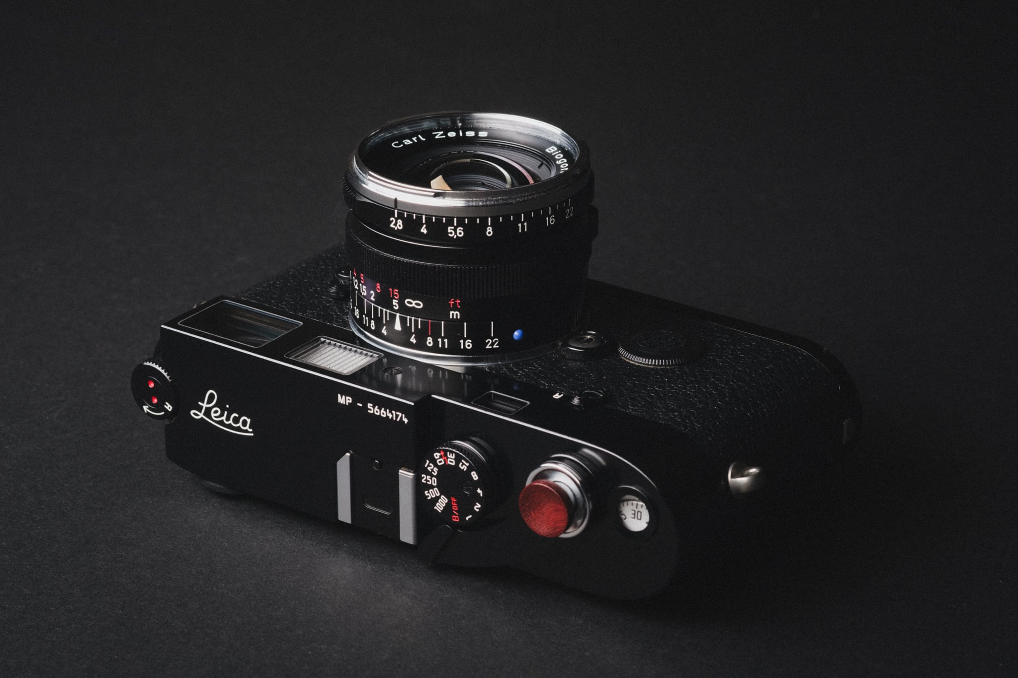 Zeiss Biogon 28mm f2.8 With Leica MP